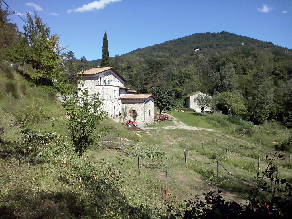 Agriturismo Di La Dall'Acqua Fivizzano Exterior foto