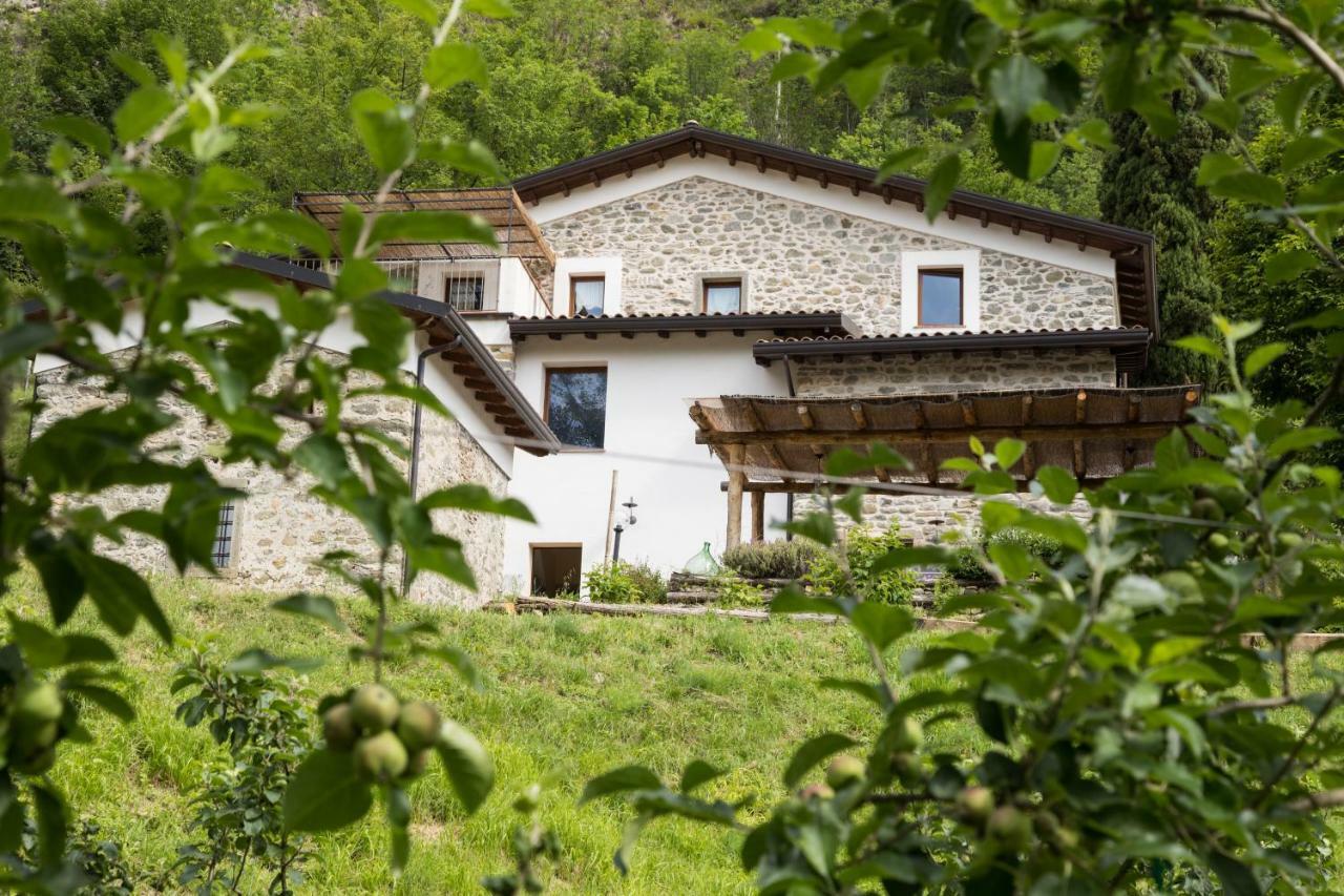 Agriturismo Di La Dall'Acqua Fivizzano Exterior foto